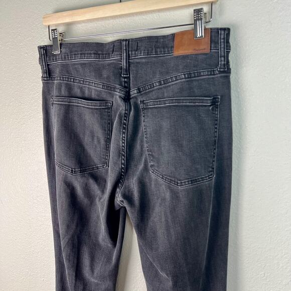 Madewell 9" High Rise Skinny Jean Distressed Black 31T Raw Hem - Picture 6 of 9